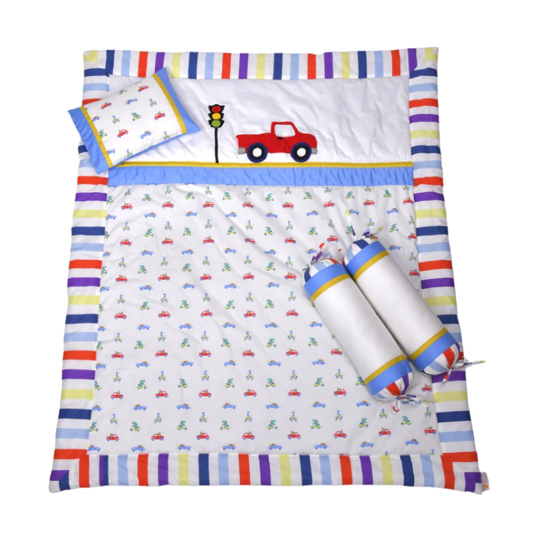 Animal Drive Cot Set